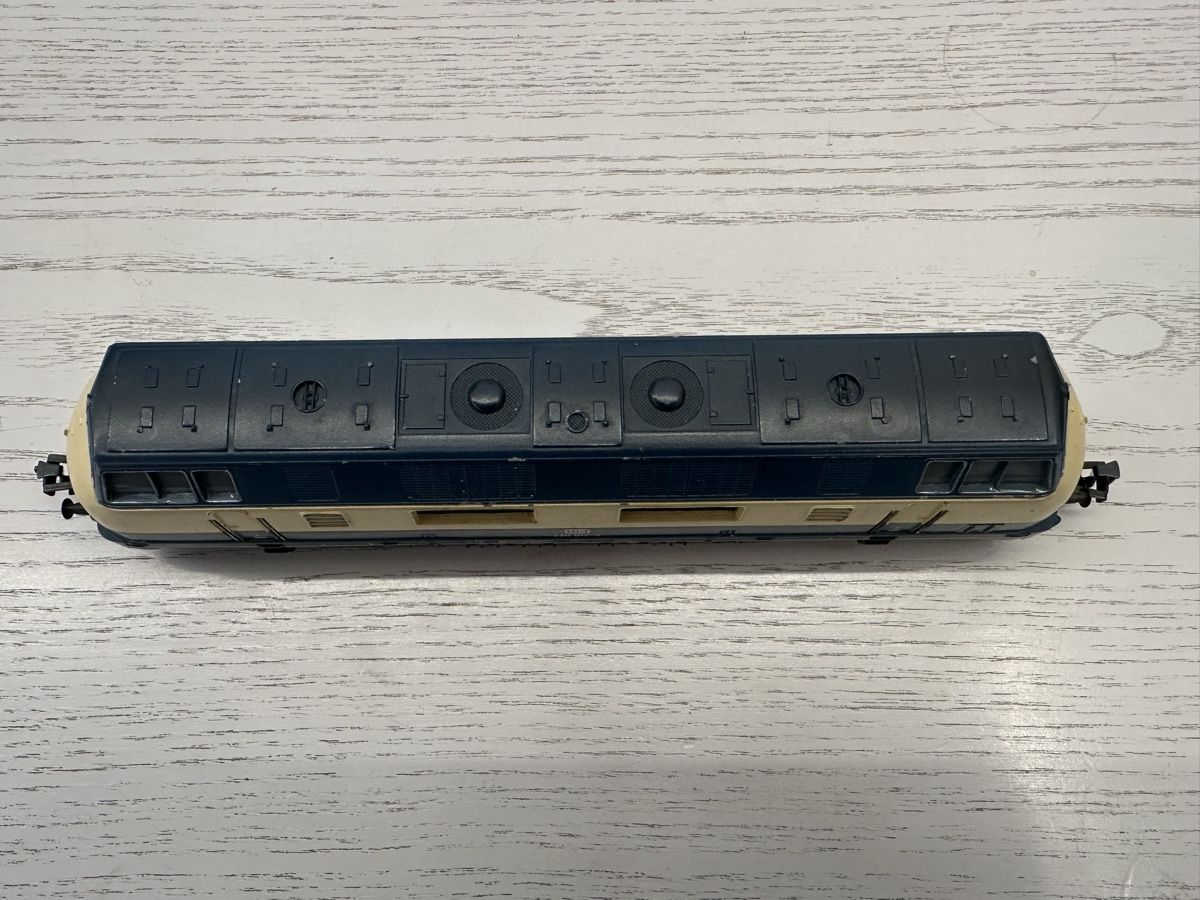 Märklin Modellini di ferrovie: Märklin 3081 DB BR 220 – Usato da Lupsingen venduto da New-Haven 4