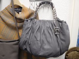 Wunderschöne Echt Leder Tasche MICHAEL KORS grau NEU