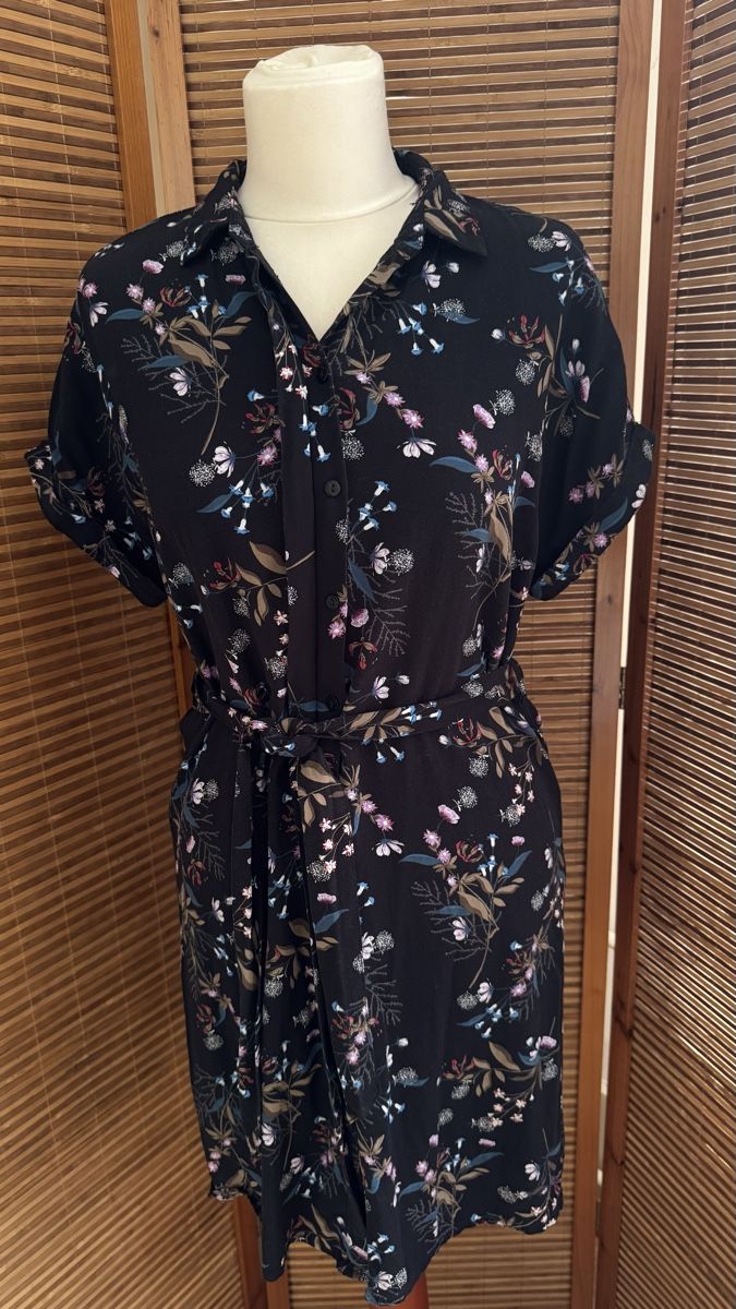 Vero Moda Robes: Kleid Vero Moda 38 – D'occasion à Gümligen par morticiaaddams 2