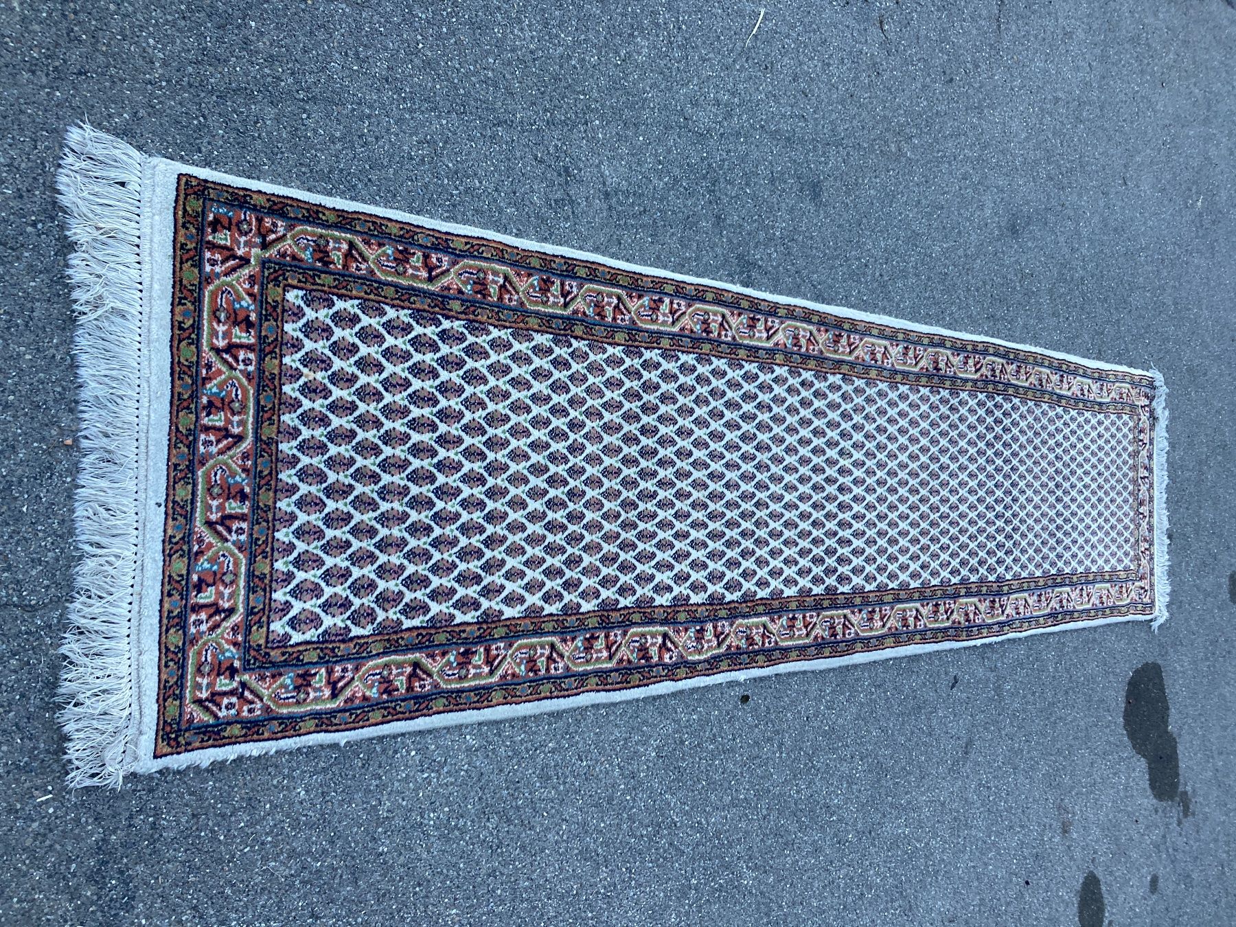 Teppiche: Laufteppich Orientteppich gemustert weiss – Gebraucht aus Wiler b. Seedorf von Chogori