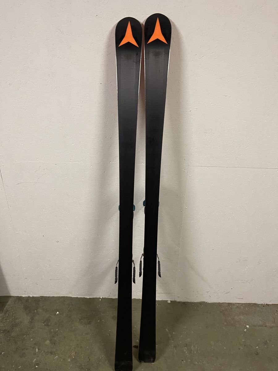 Atomic Skis: Atomic Redstar 175cm – Gebraucht aus Murten von Ski-Outlet 5