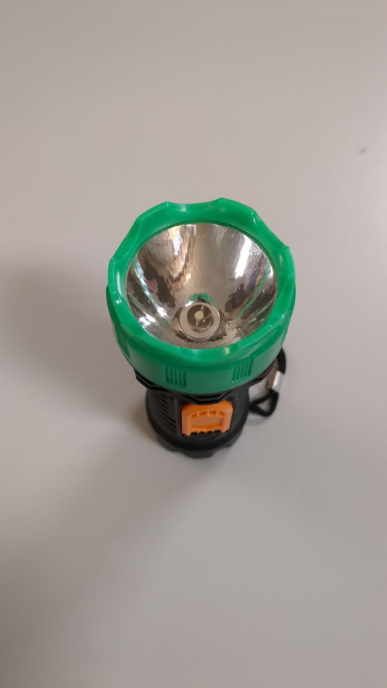 Lampen: 4x LED Taschenlampe – Neu (gemäss Beschreibung) aus Rüfenacht BE von swalin 2