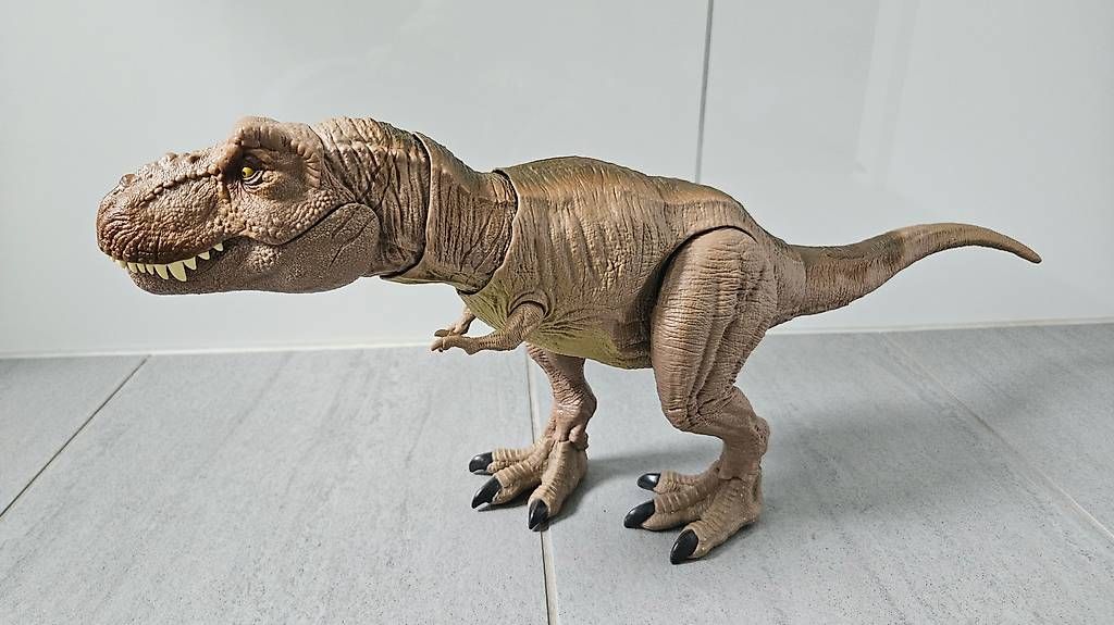 Spielzeuge: Jurassic World T.Rex – Gebraucht aus Erstfeld von nan_6f9p
