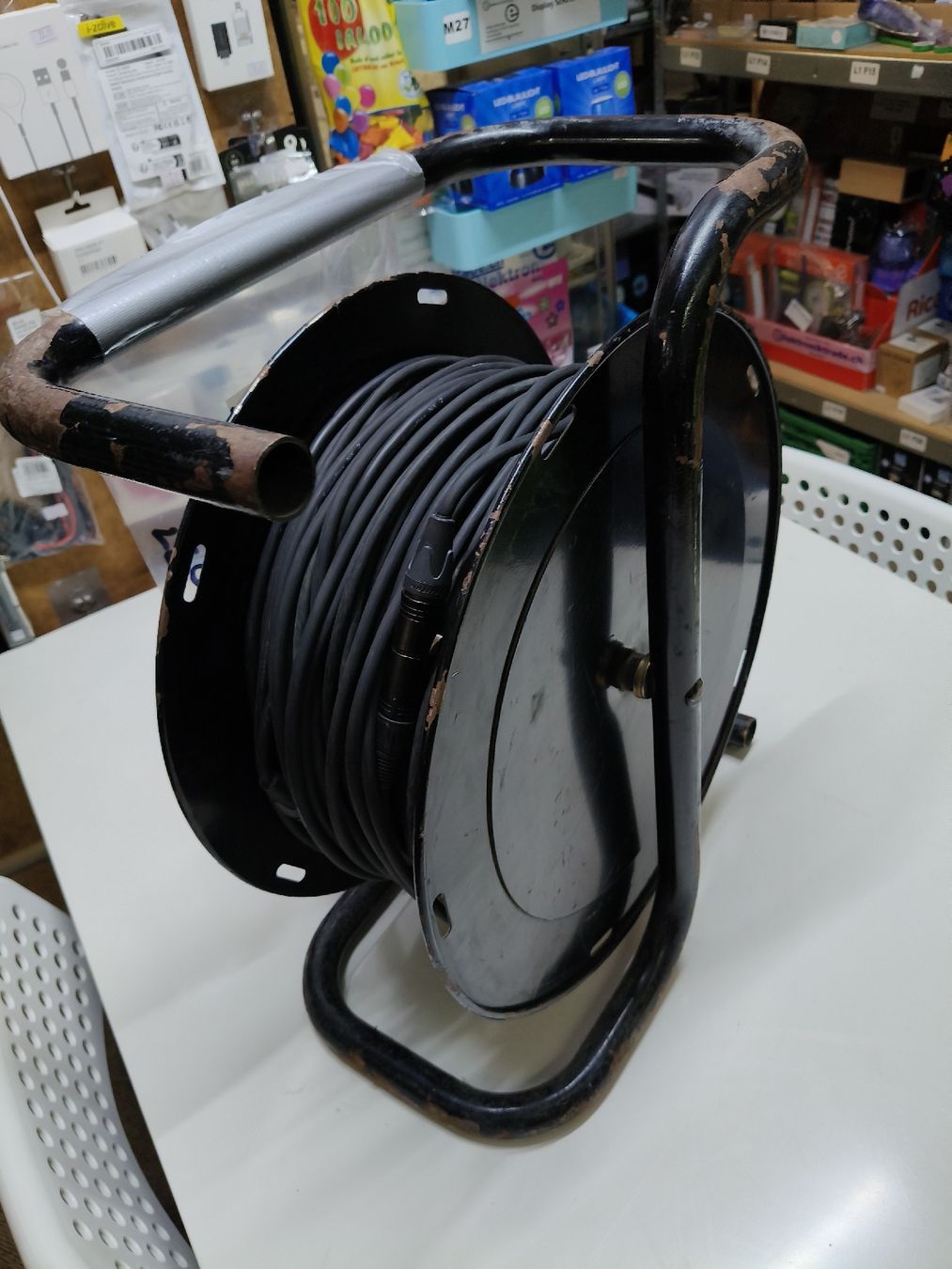 Neutrik Kabel: XLR Kabelrolle, ca.90 Meter lang ca. 9x10m – Gebraucht aus Aesch BL von Gebrauchtes_AeschBL 2