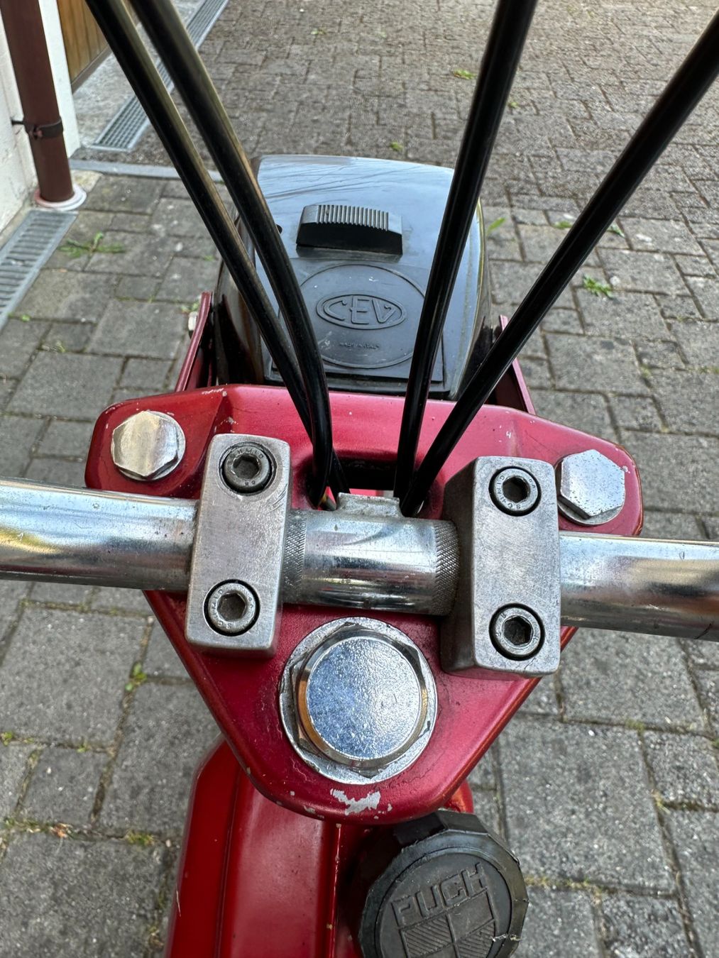 Puch Cyclomoteurs: Puch Maxi N 7501 mit Ausweis – D'occasion à Uzwil par Bambino2 7