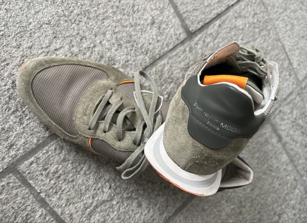 Chaussures hommes: 2 Paar Sneaker Gr. 44 – D'occasion à chur par Ika11 5