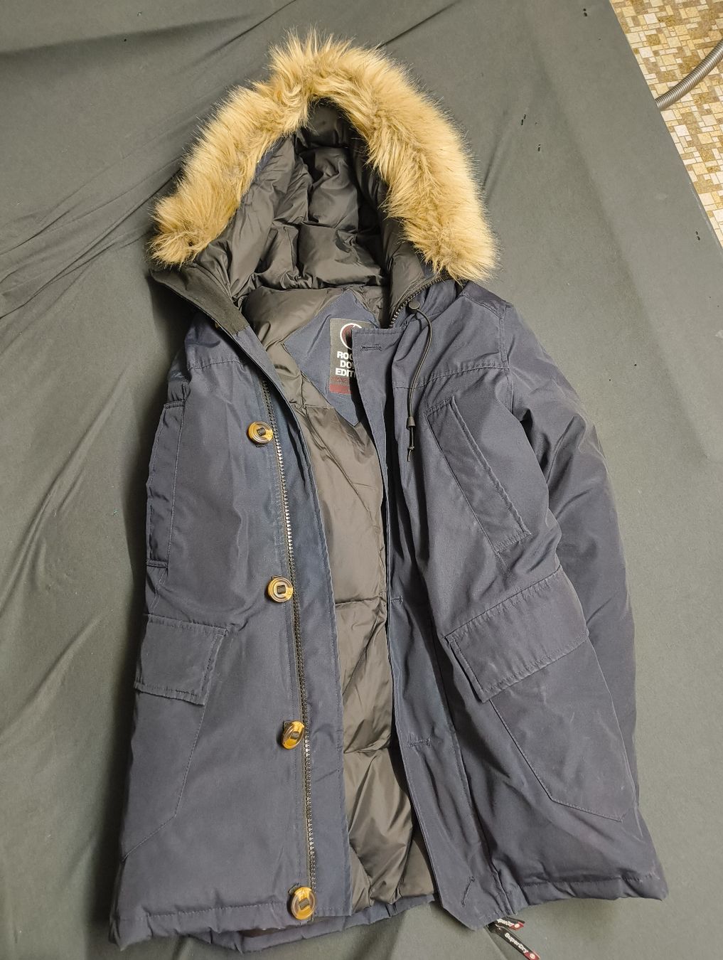 Superdry Mäntel: SuperDry Rookie Daunen-Parka – Gebraucht aus Moosseedorf von marcweiss