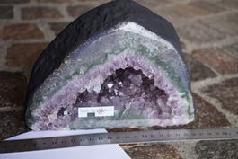 Amethyst   Druse 3.18kg      20cm x 15cm      3.2.1
