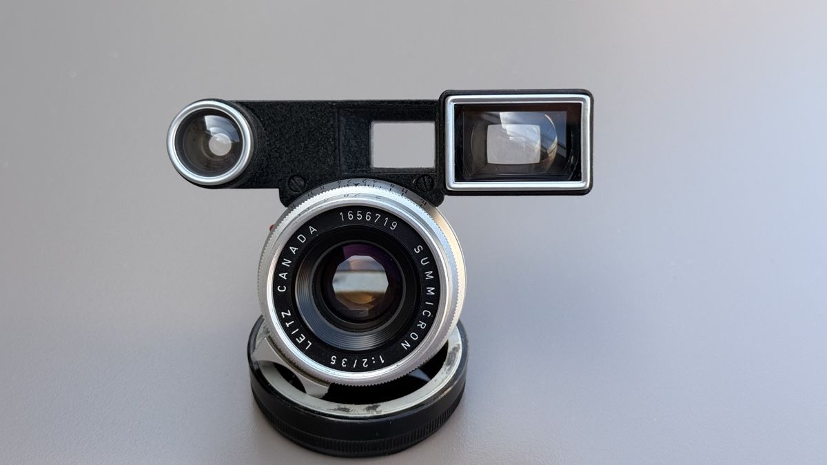 Leica Obiettivi: Leica Leitz 35mm f/2.0 Summicron 8 elements/ mit Brille – Usato da Rümlang venduto da Ifyouleavethestreet_