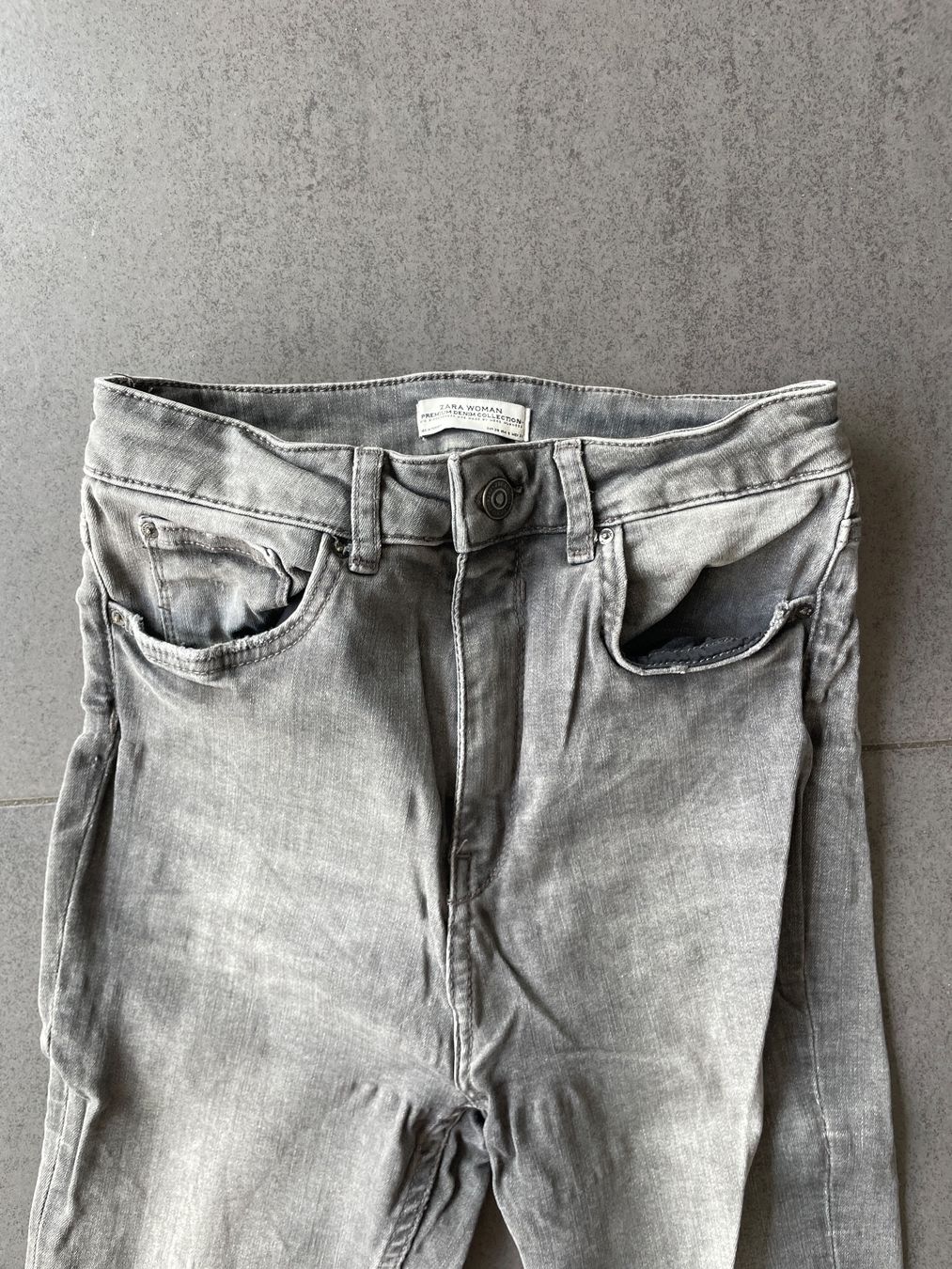 Zara Jeans: Jeans Zara gris délavé, taille 38 – Gebraucht aus Cressier NE von leiestla 2