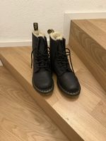 Dr. Martens gefütterte Winterstiefel, Grösse 39, 1460 Serena