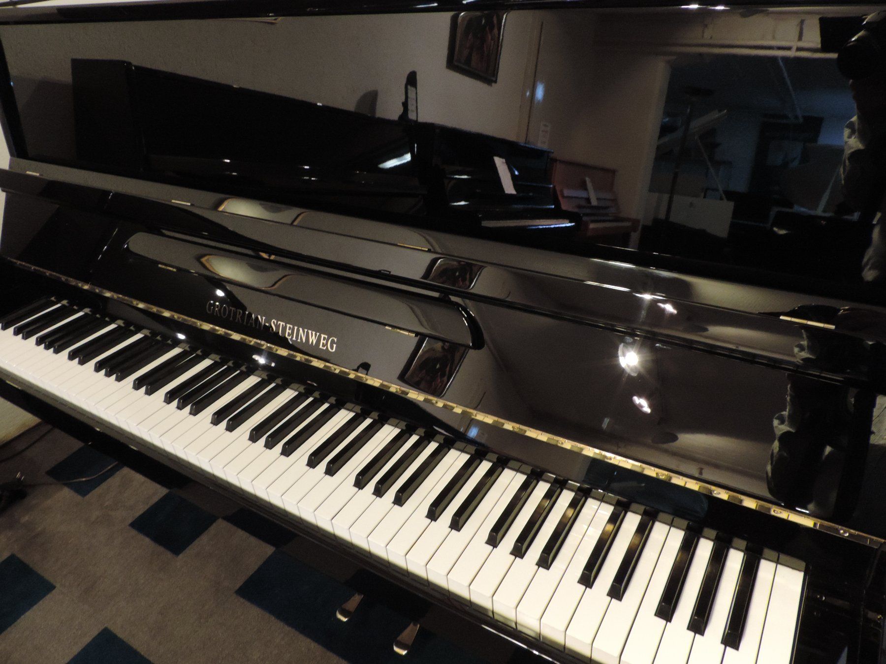 Strumenti musicali: Grotrian-Steinweg Mod. 120  Revidiert – Usato da Bern venduto da Heutschipiano 2
