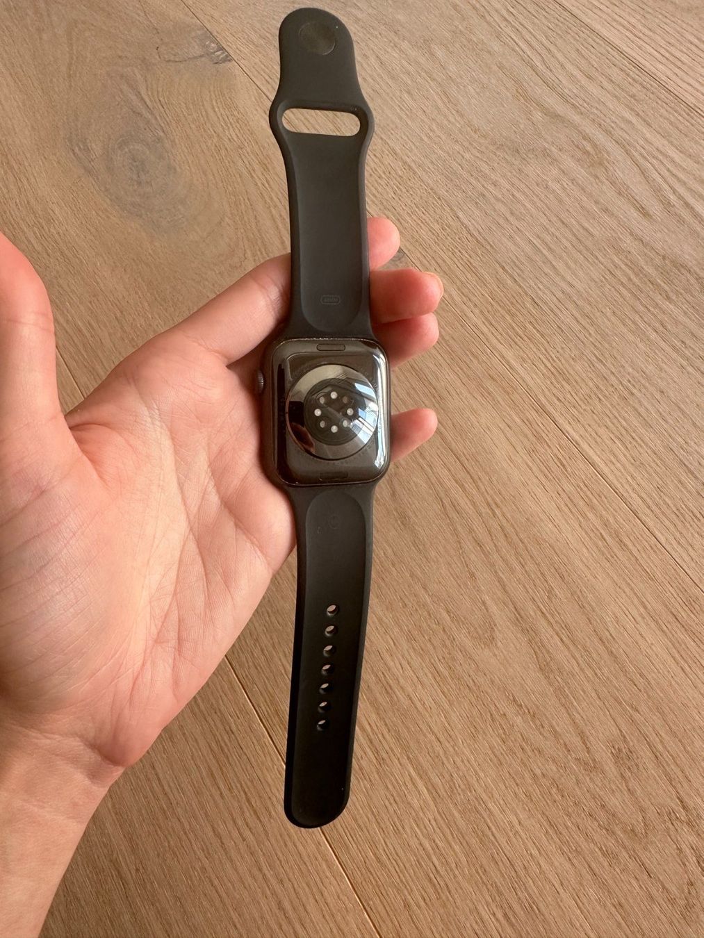 Apple Smartwatch: Apple Watch Series 6 – D'occasion à Vitznau par sza_rn99 2