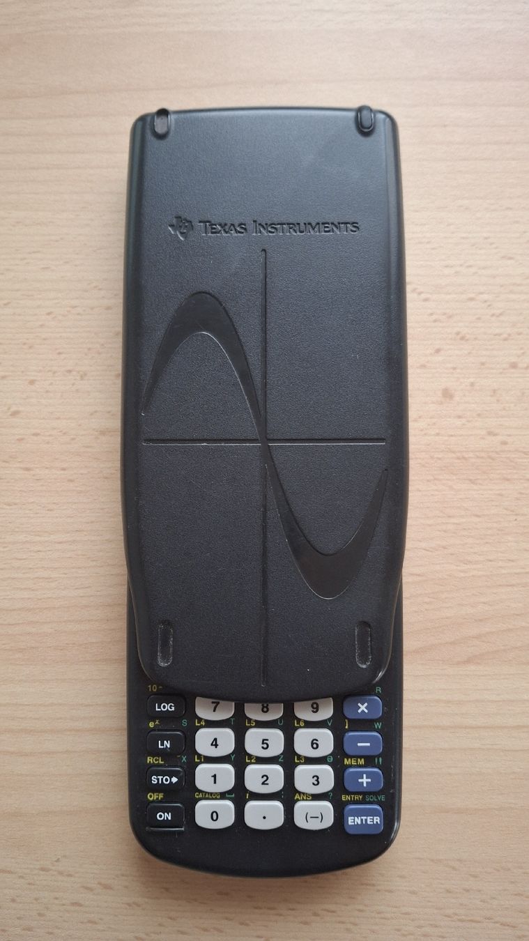 Texas Instruments Calculatrices: Taschenrechner TI-83 Plus, Texas Instruments – D'occasion à Sempach par steph_con 2