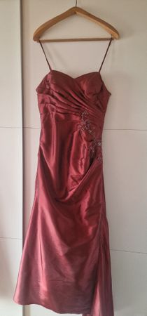 Wunderschönes Abendkleid  bordeauxrot, whs. ca. Grösse 42/44