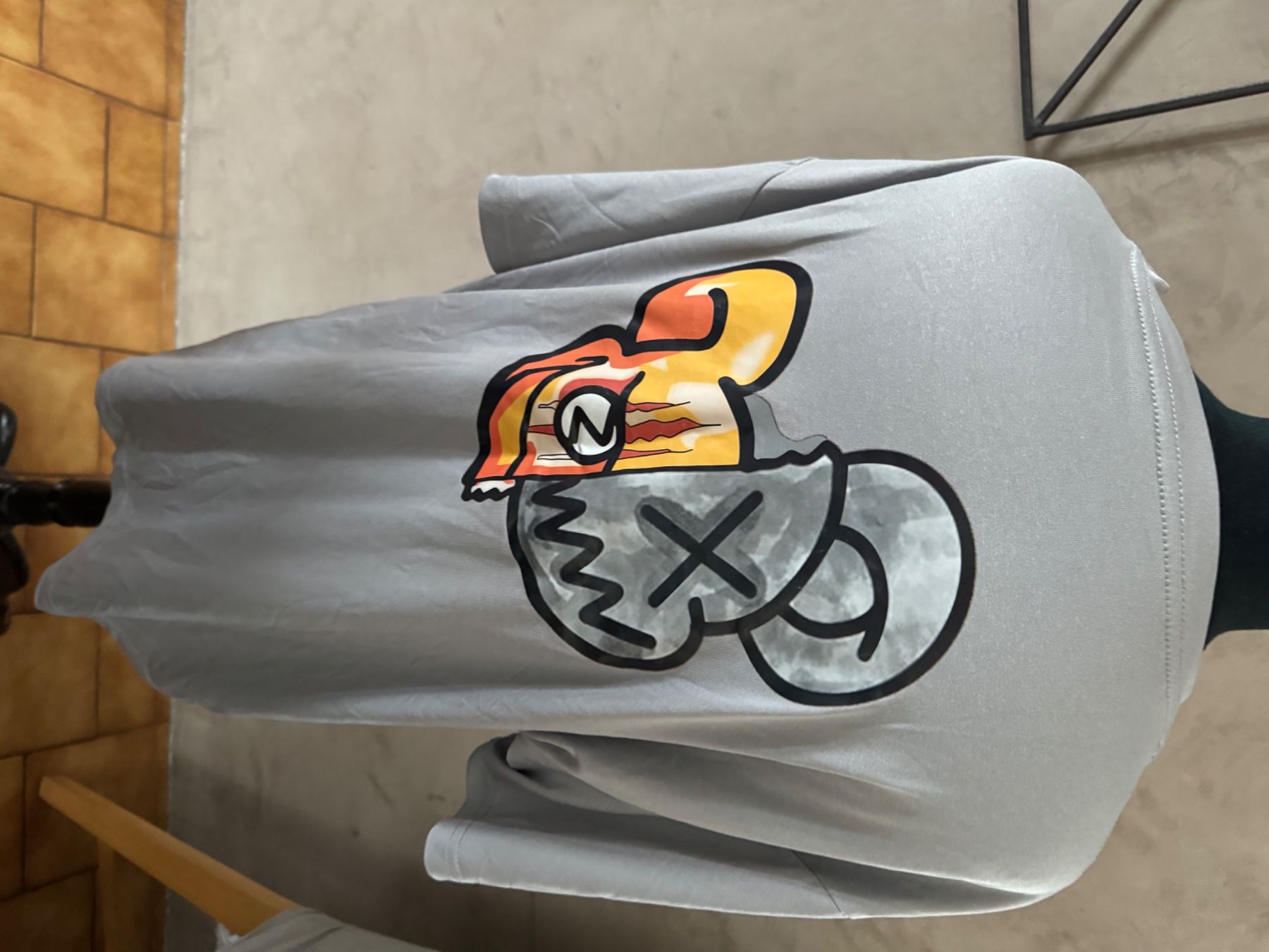 T-shirt: T-shirt gris Taille XL doryan – Nuovo (secondo la descrizione) da Veyrier venduto da kimedovapa 1