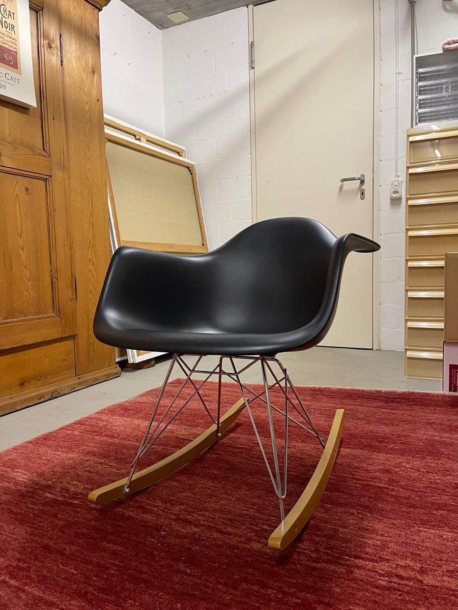 Eames Fauteuils: Charles and Ray Eames rocking chair – D'occasion à Bern par ili_bg5s 5