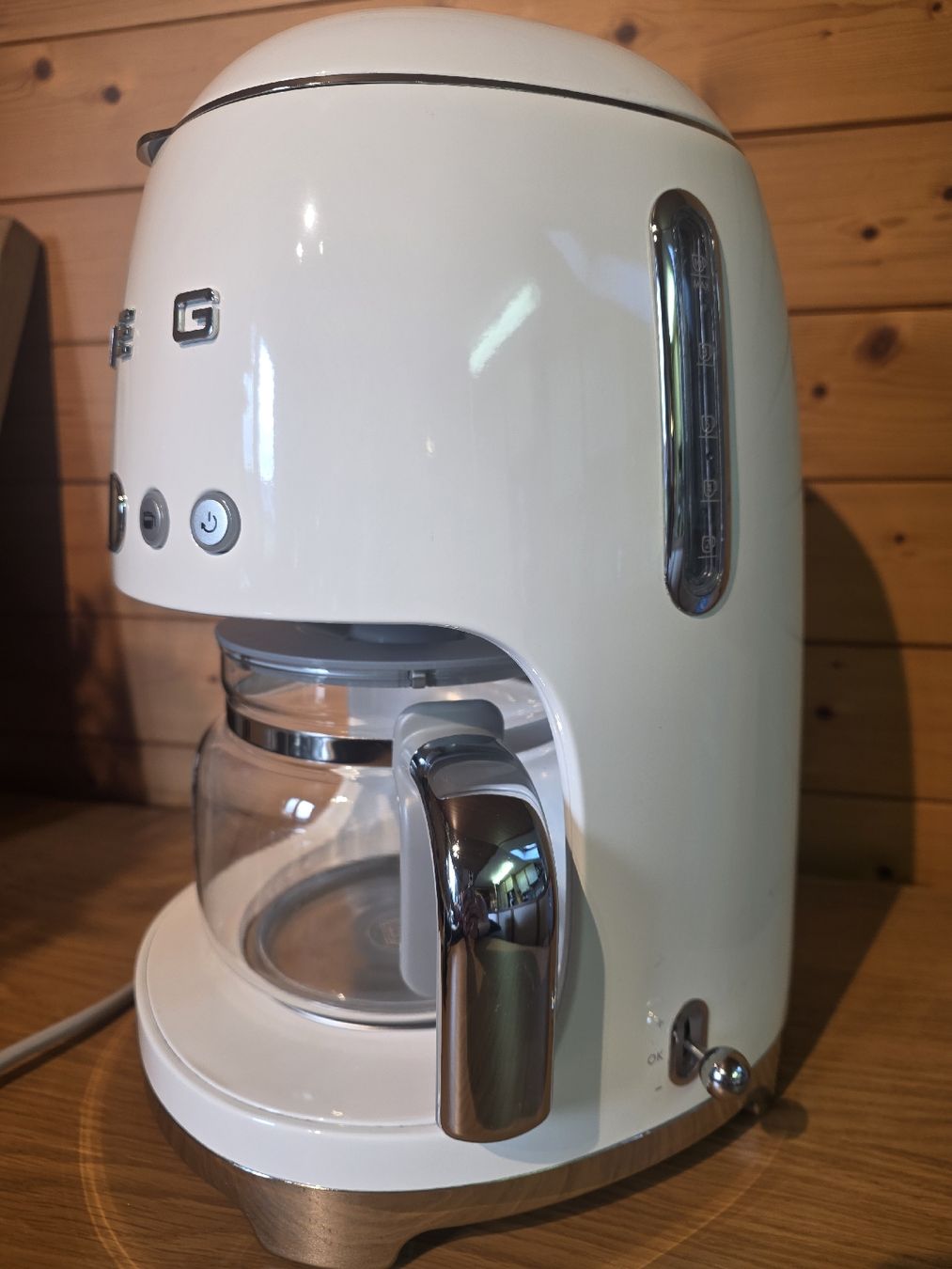 Smeg Machines à café & Machines à expresso: SMEG Filter Kaffee Maschiene  – D'occasion à Schwarzenberg LU par hay_2bym 1