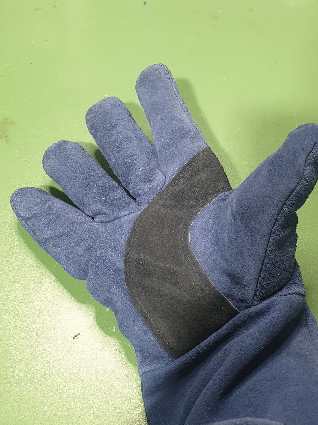 Altri accessori da uomo: Schweisserhandschuhe Schweiss Handschuhe Premium MIC MAC L – Nuovo e nell'imballaggio originale da Laupen ZH venduto da Cougar70