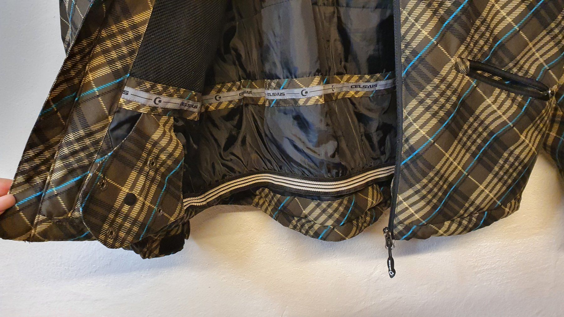 Giacche: 🌺Celsius Jacke Größe 40-L🌺 – Usato da Wald ZH venduto da CapLux 2