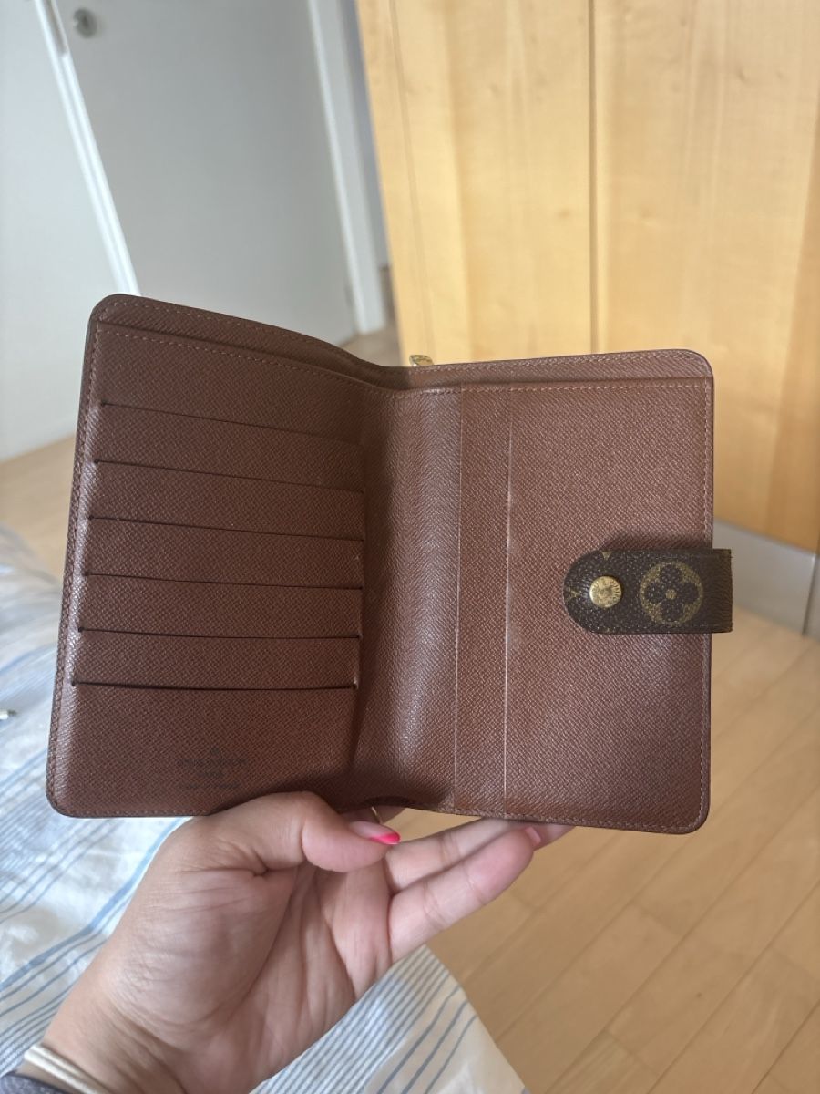 Louis Vuitton Portafogli: Portefeuille Louis Vuitton Monogramme bon état – Usato da Puidoux venduto da ray_2b5z 1