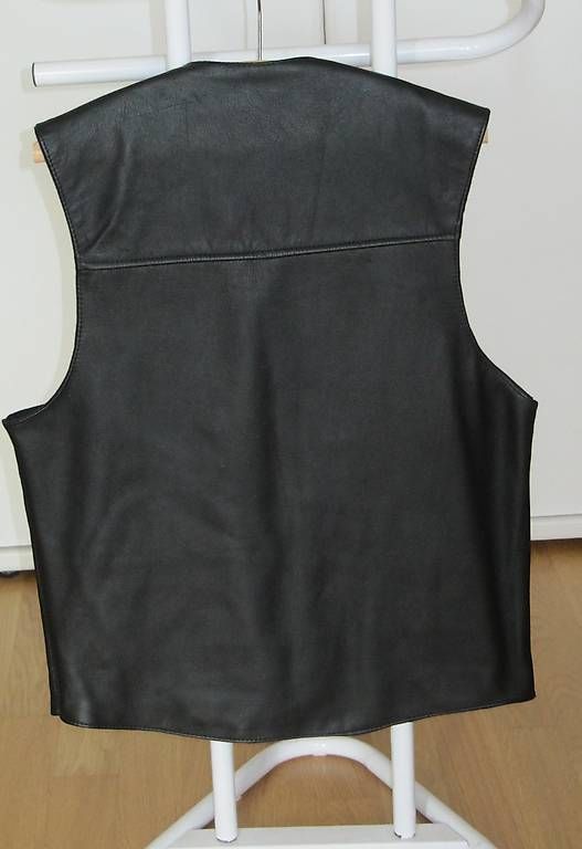 Gilet & Giacche: Gefütterte Lederweste – Nuovo (secondo la descrizione) da Neudorf venduto da Gschoss 1