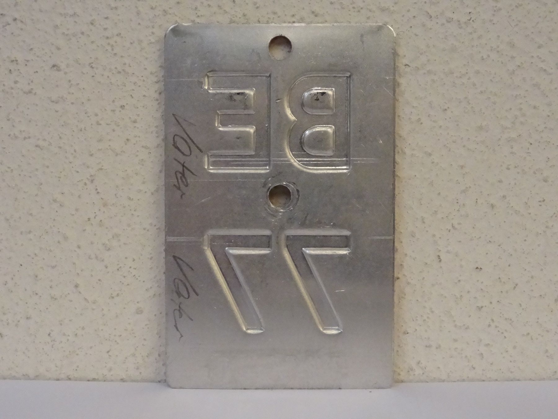 Schilder: BE 77 VELONUMMER - FAHRRADSCHILD – Gebraucht aus Kerzers von zimmergruen 1