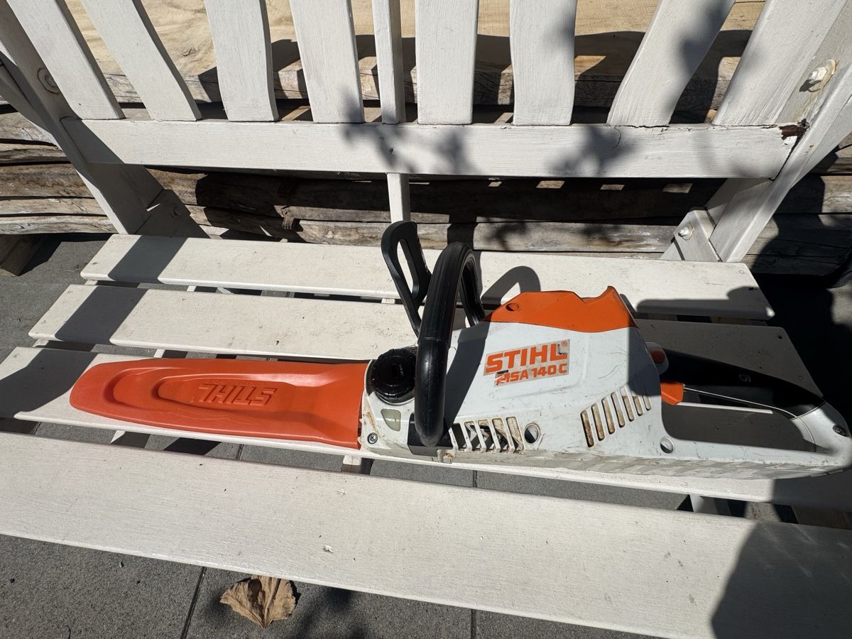 Stihl Seghe: Gebrauchte Stihl MSA 140 C defekt – Difettoso da Unterseen venduto da schnitt