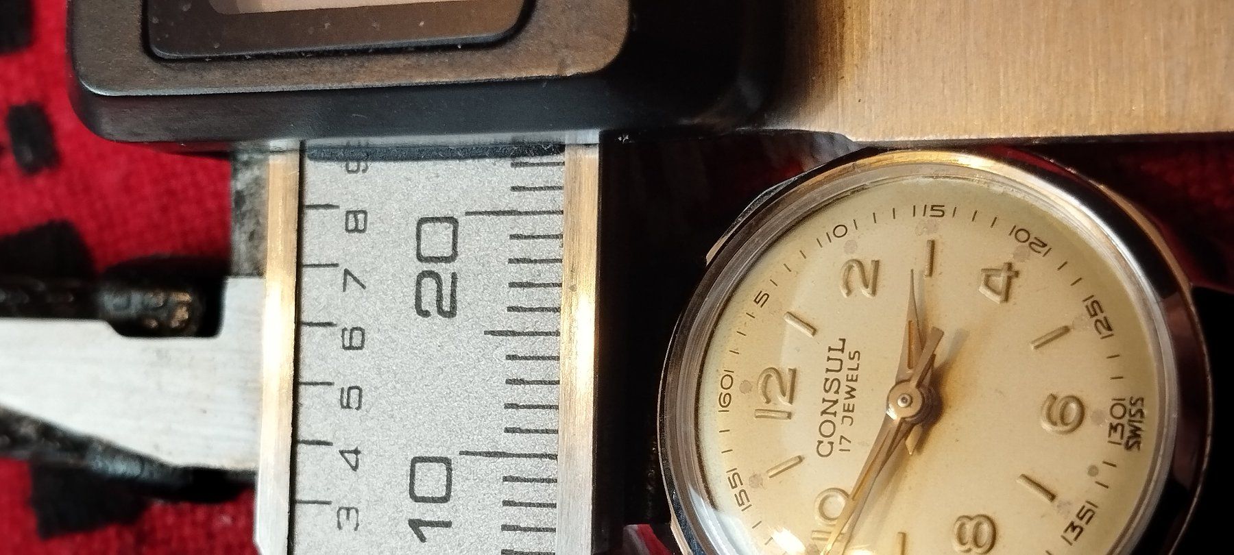 Montres: montre consul – D'occasion à La Chaux-de-Fonds par jac_9llg 4