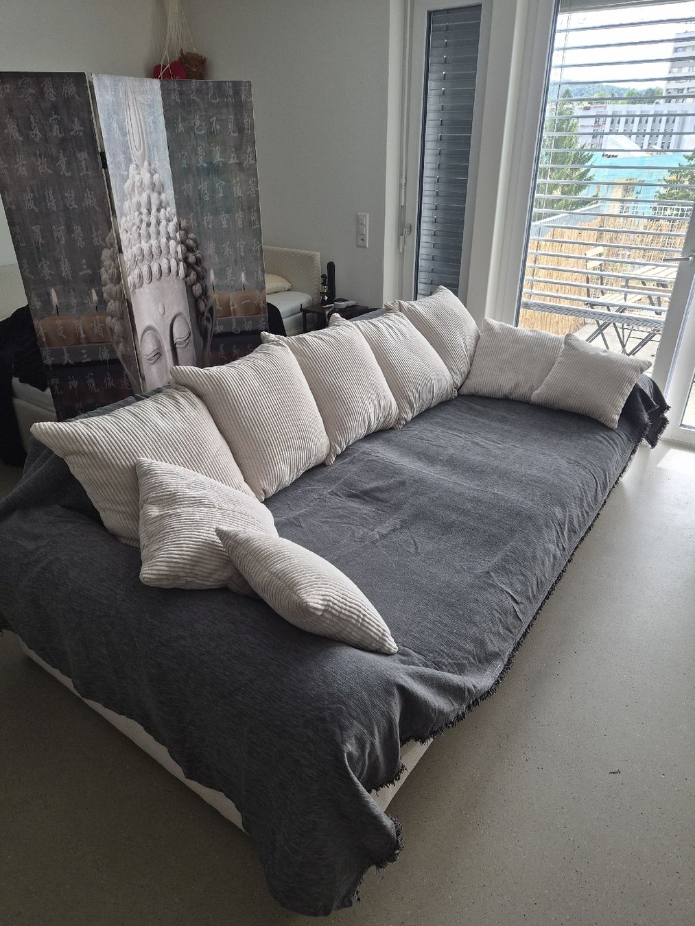 Sofas: AmbiaHome BIGSOFA Cord Beige – Gebraucht aus Schlieren von Aaronxxo 3