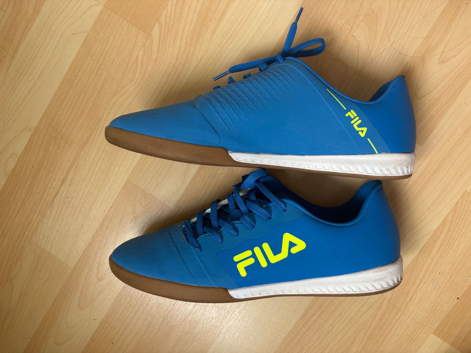 Fila Scarpe da uomo: Chaussures Fila bleu vif taille 43 – Usato da Villars-sur-Glâne venduto da vie_5d9b 2