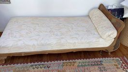 Traumhaftes Vintage Daybed im French-Country-Look