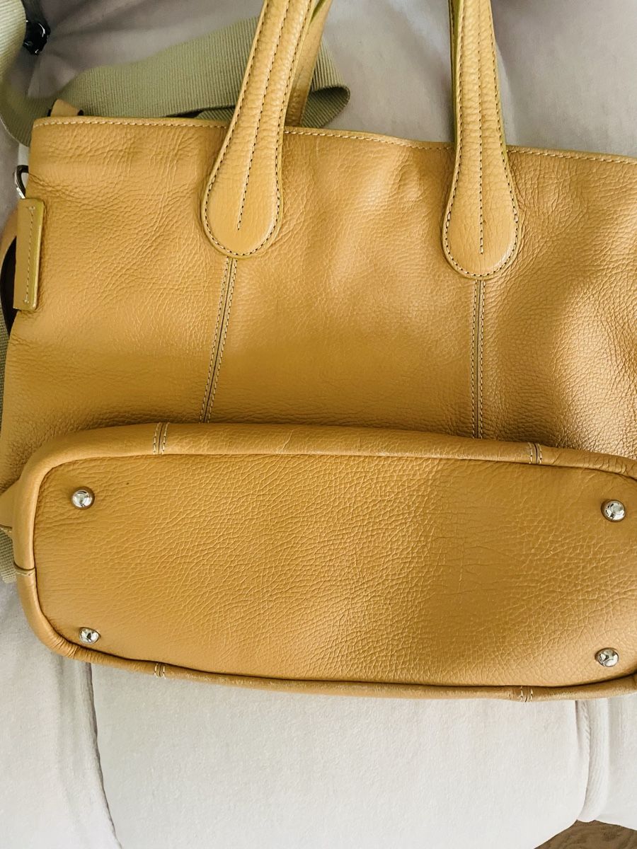 Tod'S Taschen für Damen: TOD’S LEDERSHOPPER, Camel – Gebraucht aus Tägerwilen von CarolinaHerrera 2