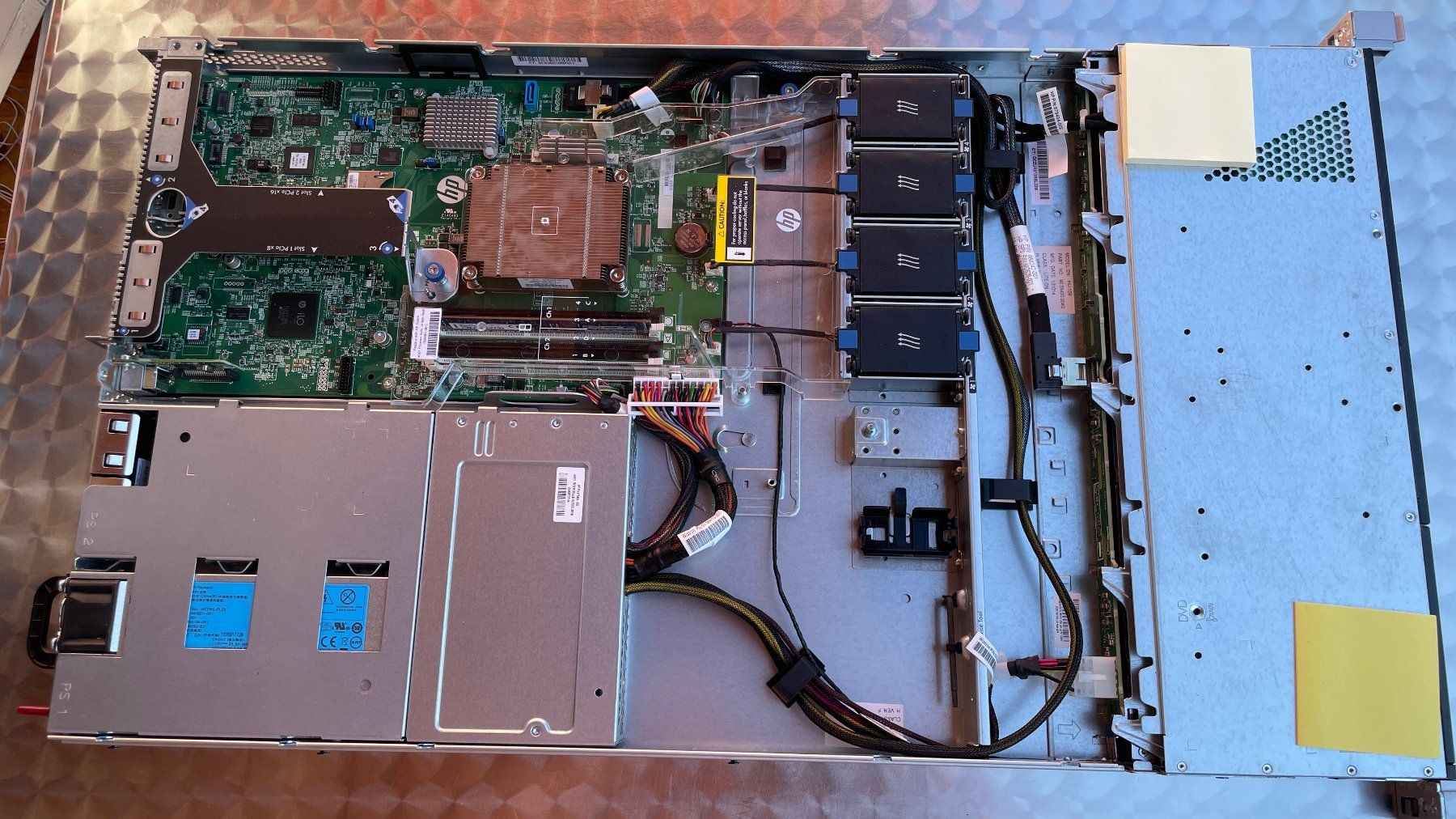 Hewlett Packard Server: HP ProLiant DL320e Gen8 Server - NEU! - Intern Server 1 – Nuovo (secondo la descrizione) da Glattfelden venduto da cybermaxx 5