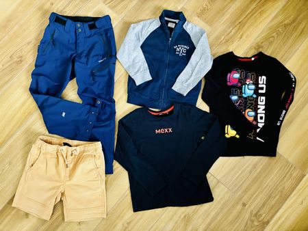 Jungen Kleiderpaket Gr. 134 - Top Zustand für Herbst!