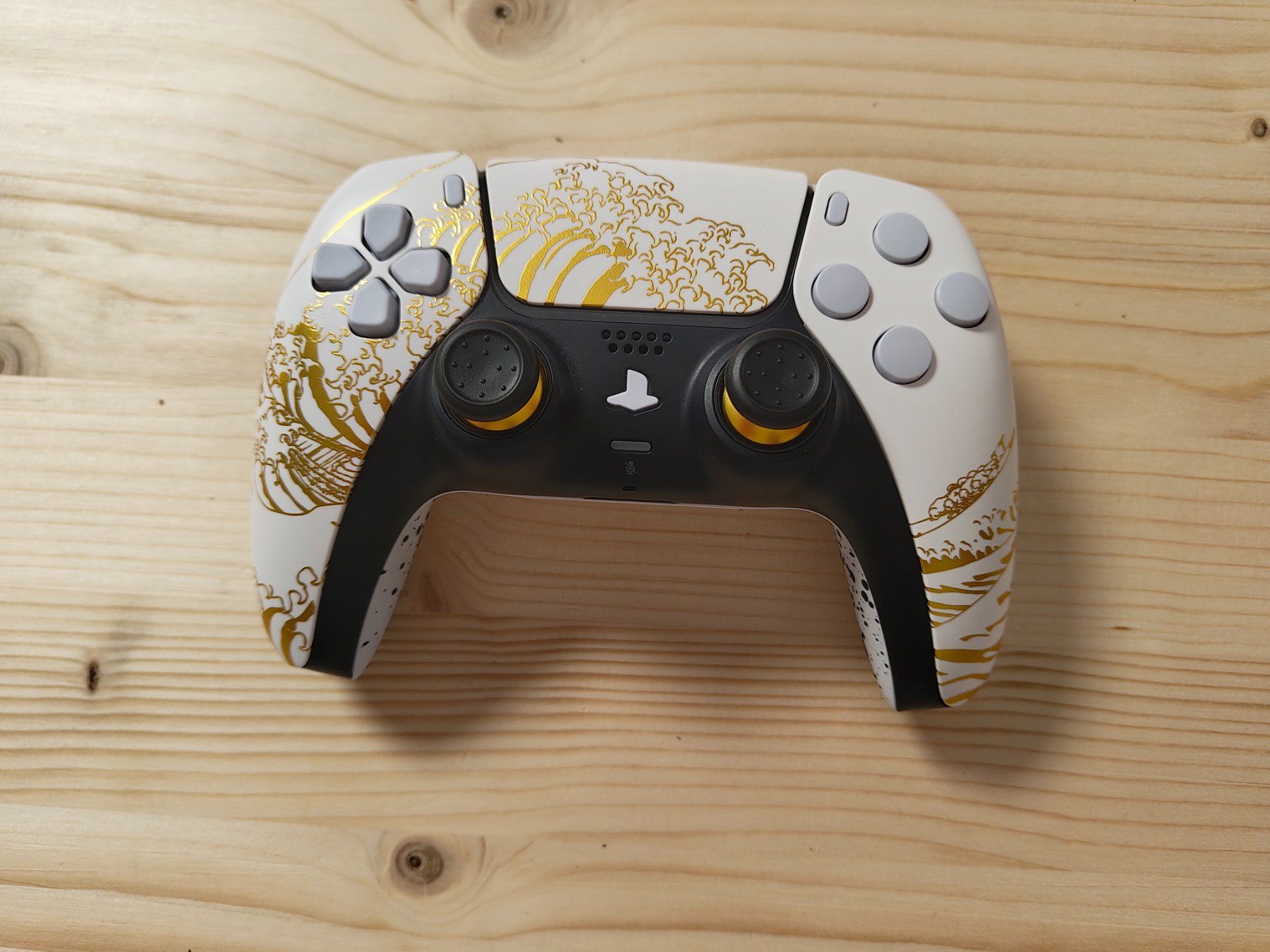 Sony Controller: PS5 Controller Custom  ''Wave'' Design - Top - wie neu! – Nuovo (secondo la descrizione) da Sargans venduto da ver_ncy5