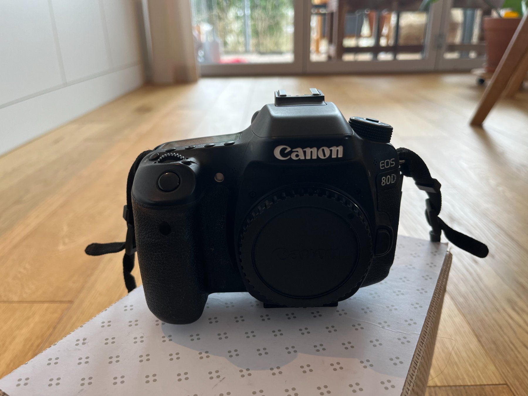 Canon Fotocamera: Canon 80 D Body mit Kameratasche – Usato da Winterthur venduto da Kontillik 3