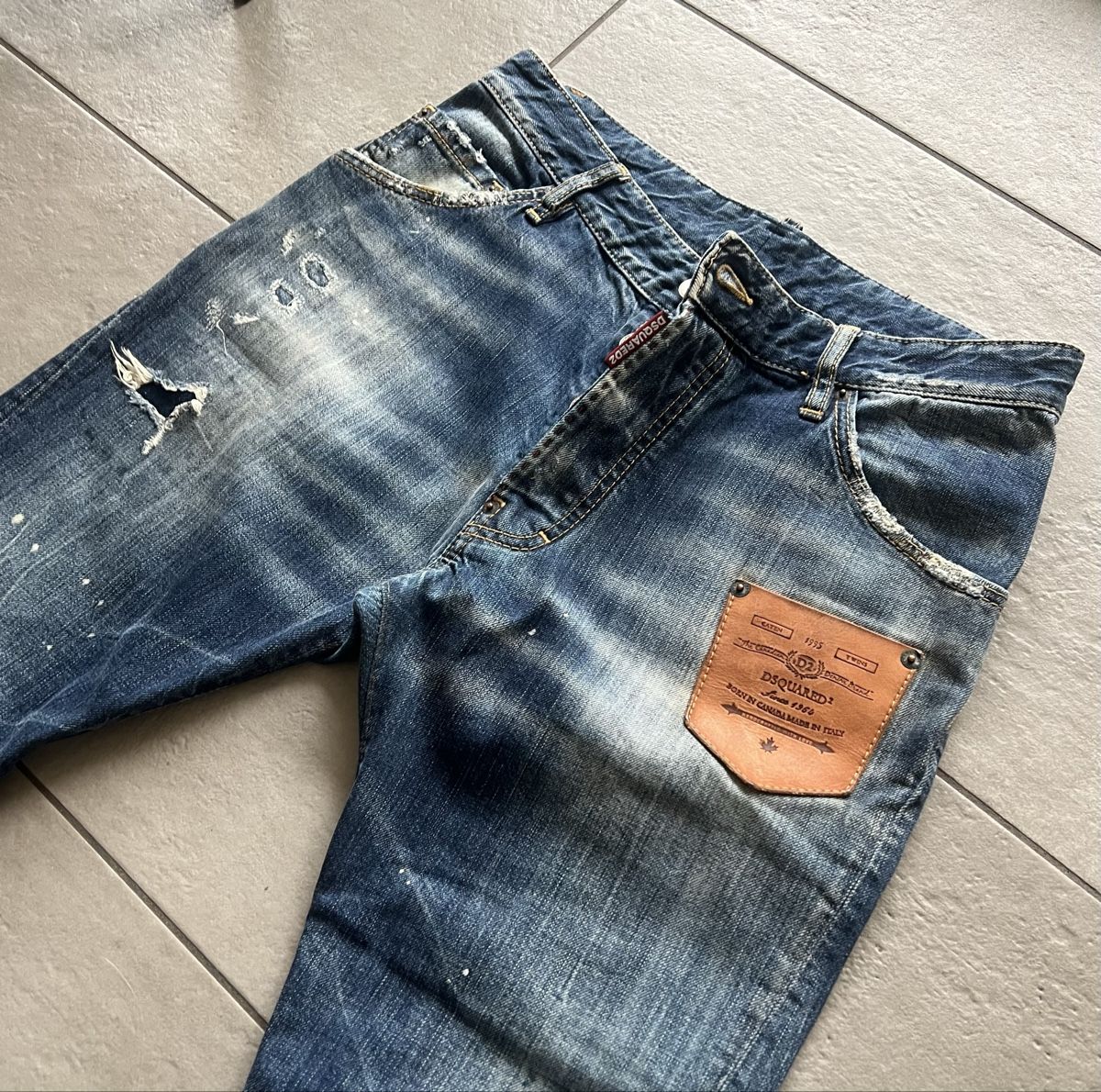Dsquared2 Jeans: Daquared2 Baggy jeans uomo 48 – D'occasion à Mendrisio par fly_9wzx 6