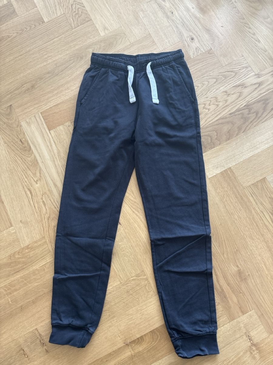 Hosen: Trainerhose von OVS, Grösse 146 – Gebraucht aus Wohlen AG von Michi761