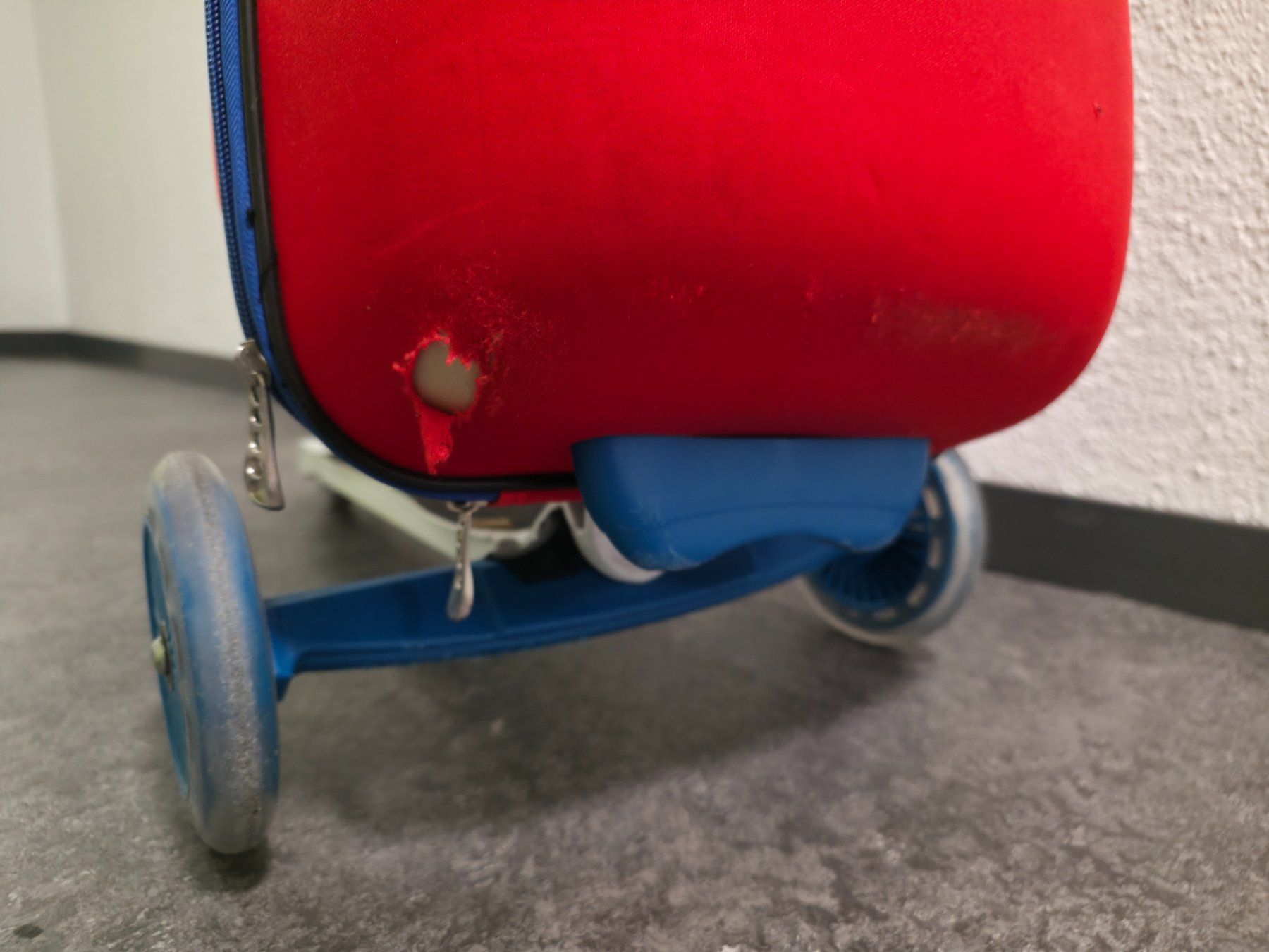 Veicoli per bambini: Kinder Trottinett + Koffer – Usato da Zürich venduto da jabo22 3