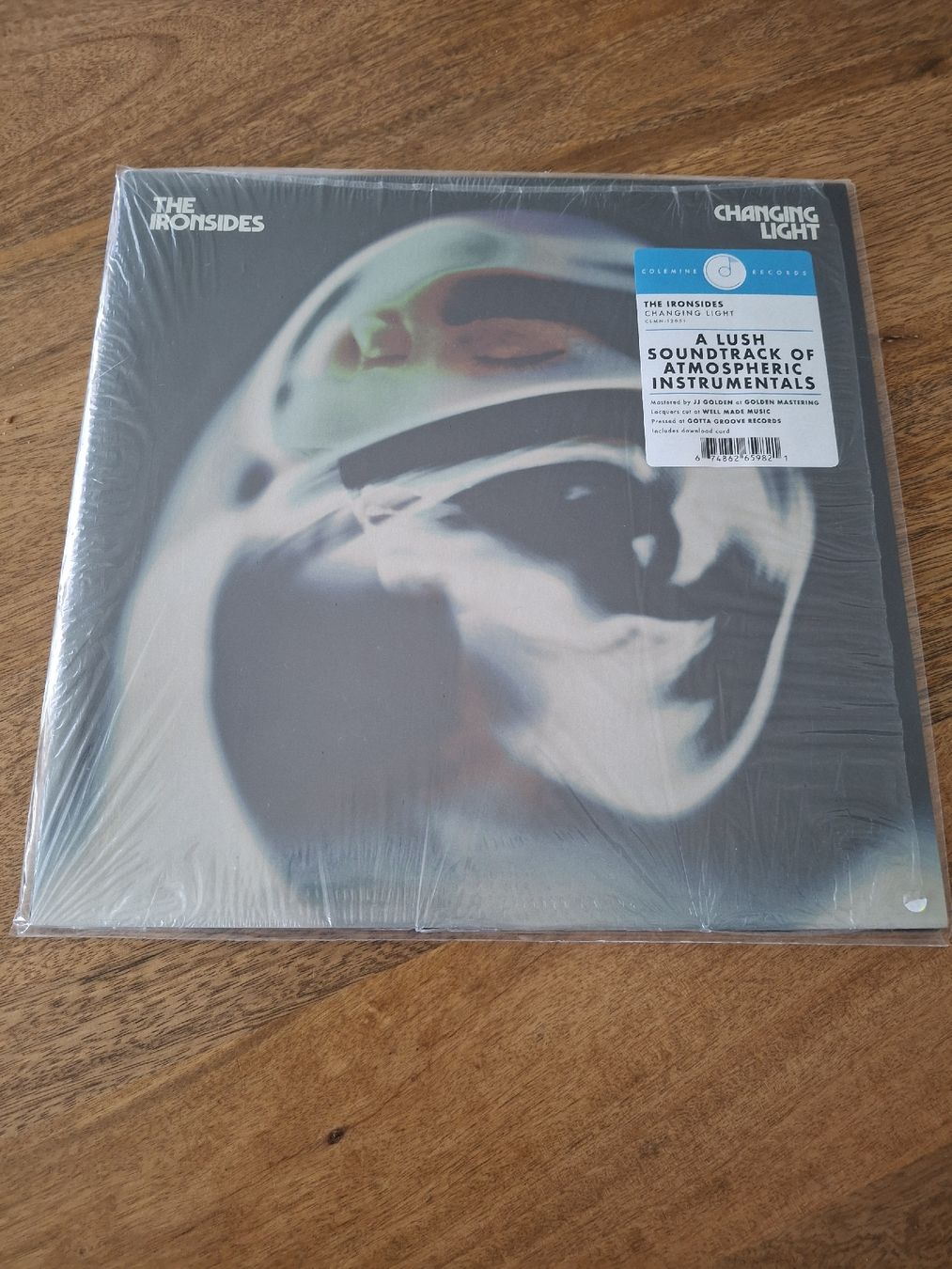 Dischi in vinile: The Ironsides - Changing Light - LP – Usato da LAUSANNE venduto da DESH3
