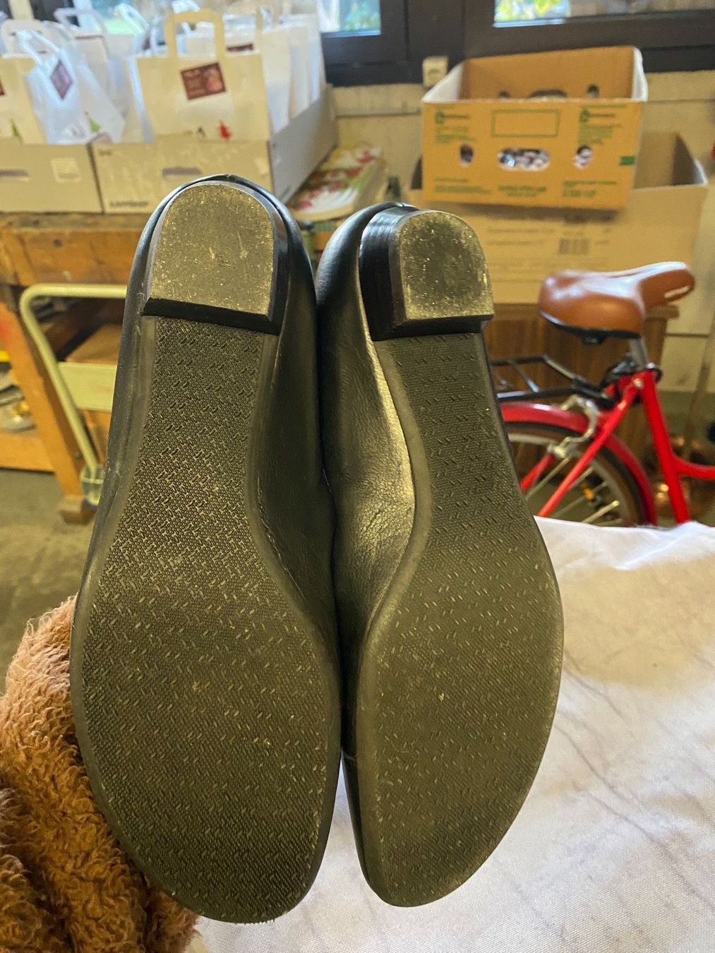 Damenschuhe: Damen Schuhe Leder 37.5 – Gebraucht aus Langenthal von flower101 1