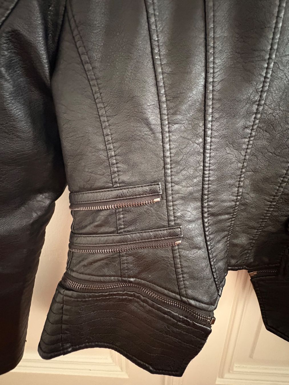 Giacche: Damen Kunstlederjacke VICBEE schwarz Grösse S – Usato da Lausanne venduto da kasiabkasiab 5