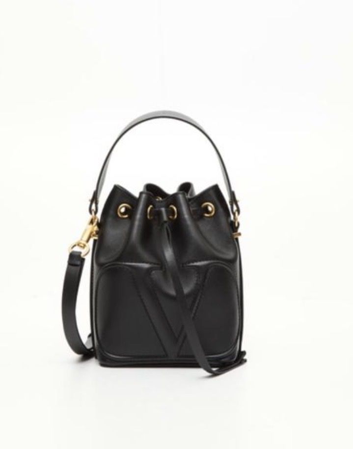 Valentino Borse da donna: Valentino Garavani Bucket Bag – Usato da Zurich venduto da Madame12 2