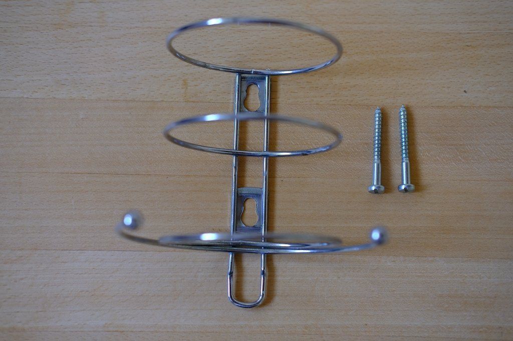 Supporti a parete: Fönhalter / Haartrocknerhalter – Usato da Muttenz venduto da Montreal1986