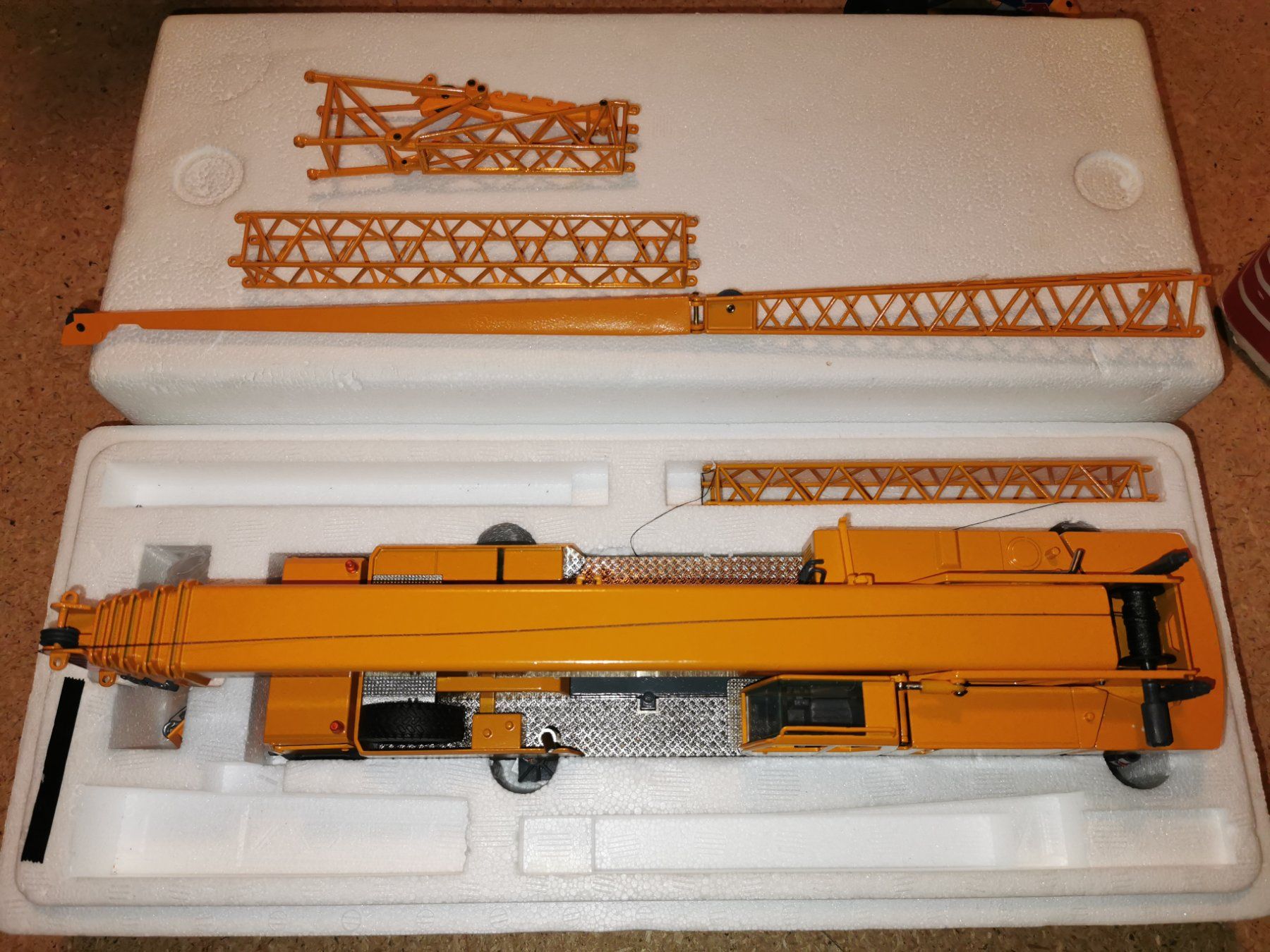 Conrad Kit di modellismo & Modellini statici: Liebherr LTM 1160/2 von Conrad 1:50 – Usato da Fehraltorf venduto da dom_f6mm 2