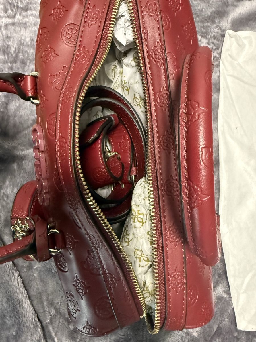 Guess Borse da donna: Guess Bowling-Bag – Nuovo (secondo la descrizione) da Wädenswil venduto da maiv86 2