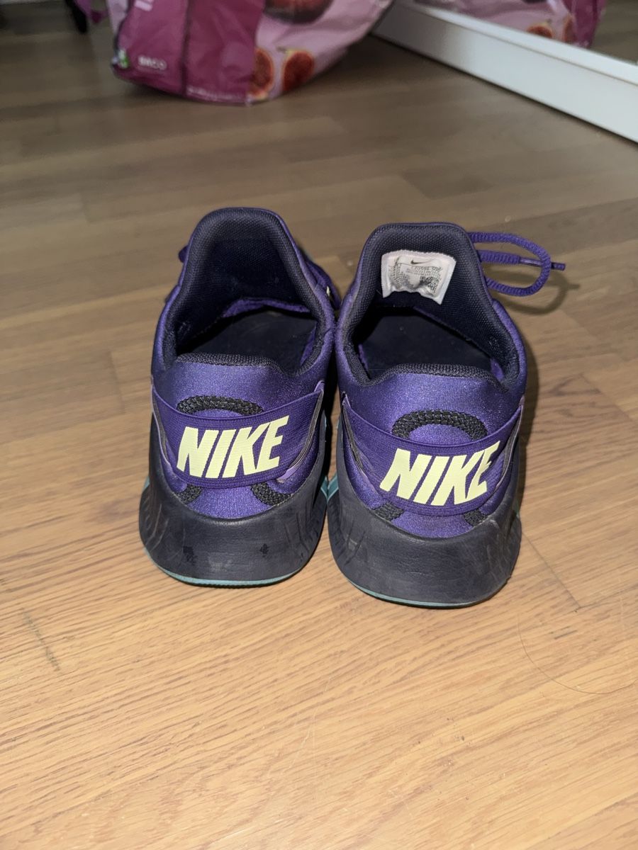 Nike Scarpe da donna: Nike Free Metcon 4, Lila, Gr. 39 – Usato da Boniswil venduto da LeonieP. 1