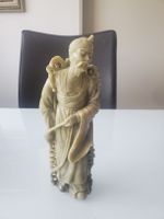 Asiatische Figur