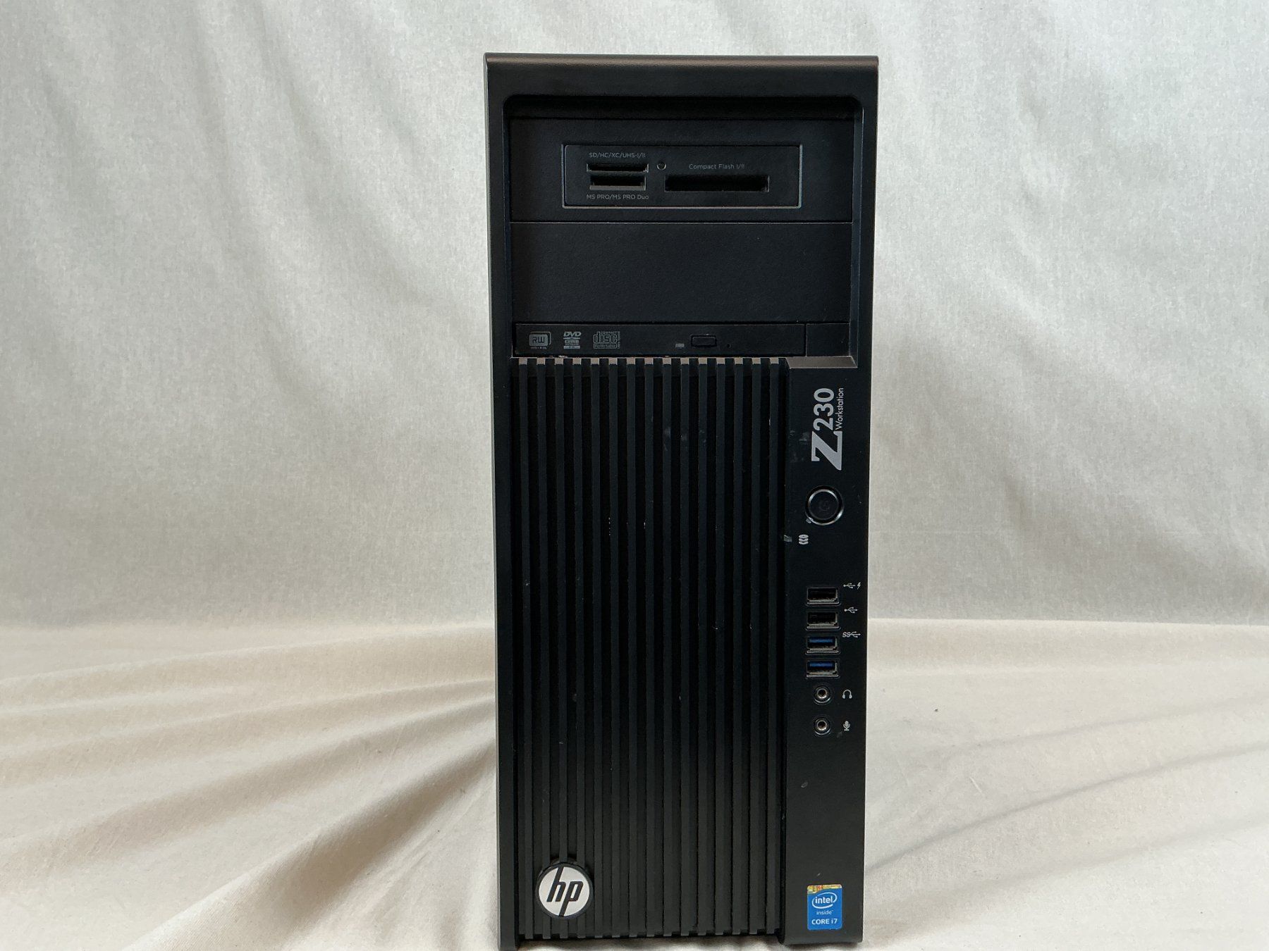 Hewlett Packard PCs: HP Z230 Computer Tower Workstation mit NVIDIA NVS 810 GPU – Gebraucht aus Richterswil von Restwert_Richterswil 3